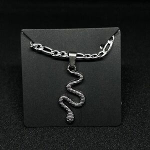Snake pendant silver chain necklace Men’s brand new.